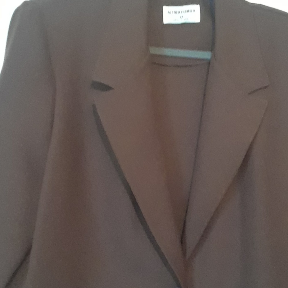 Alfred Dinner Jacket - Picture 2 of 4